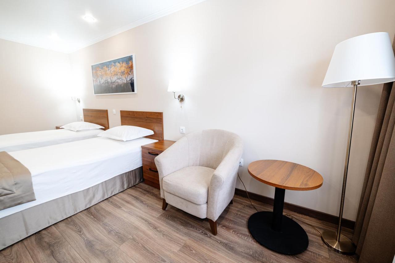 Chagala Hotel Oral Exteriör bild